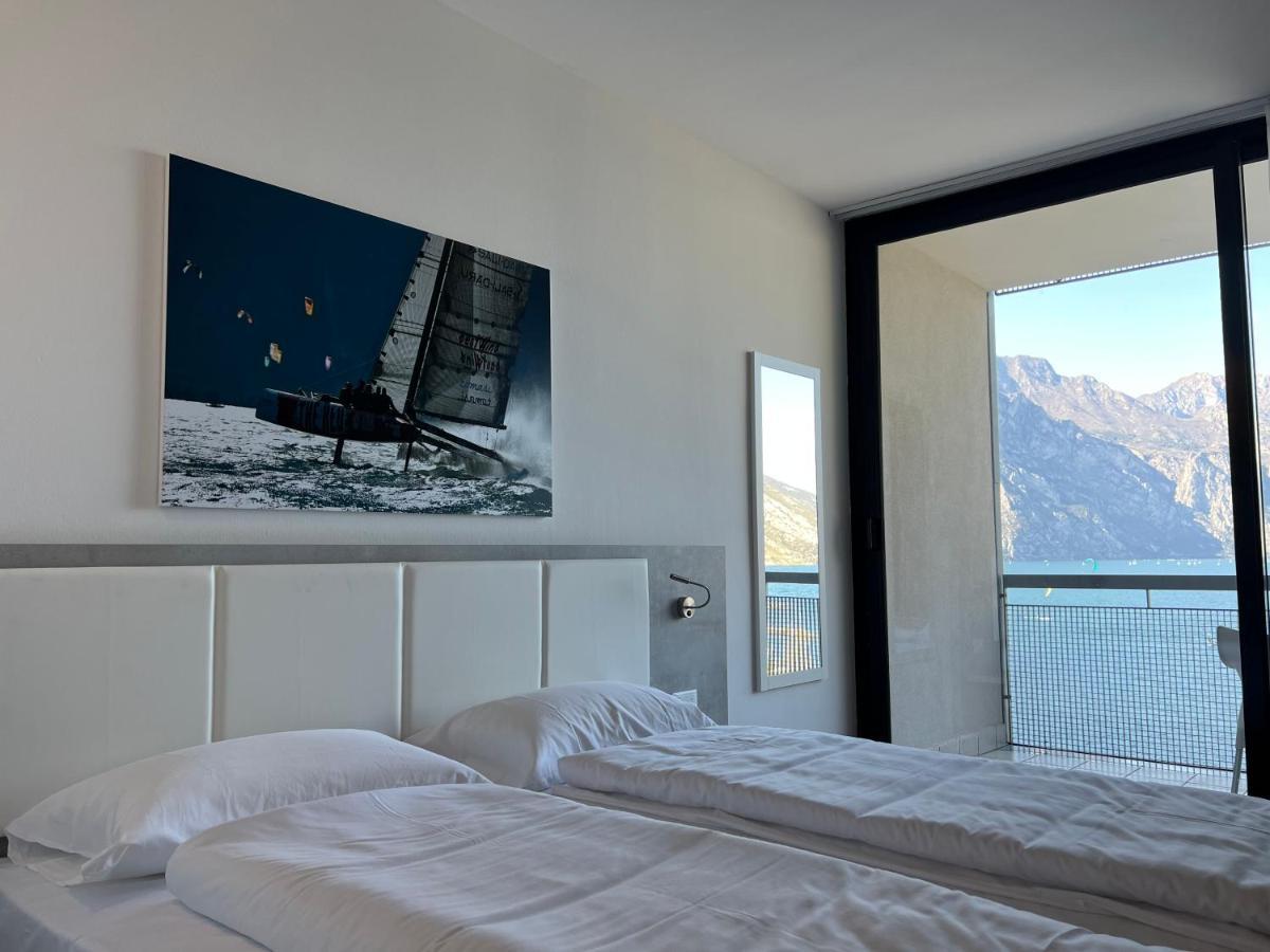 Wind Hotel Мальчезине Экстерьер фото