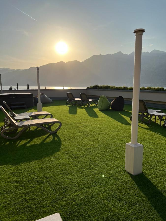 Wind Hotel Мальчезине Экстерьер фото
